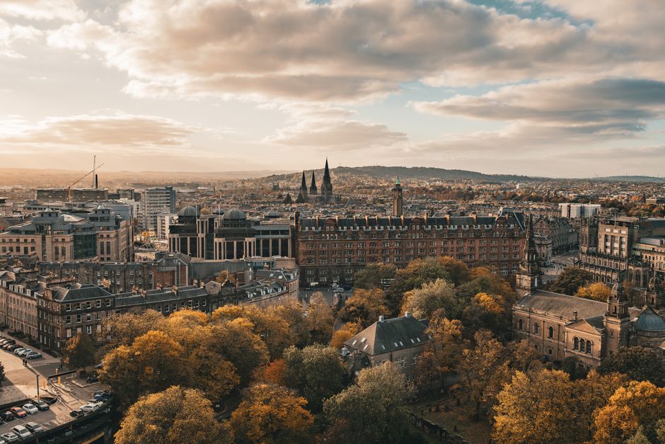 Cycling and walking in Edinburgh: routes and tips